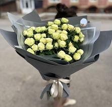 Букет Белые кустовые розы Солинеро в Николо-Кропотки